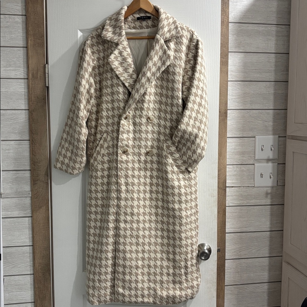 FORE Double Breasted Houndstooth Coat